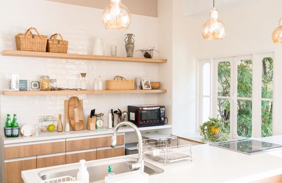 料理をする際に使用するキッチンをより使いやすく | 姫路でリフォームを請け負う株式会社アクティブクリエイト